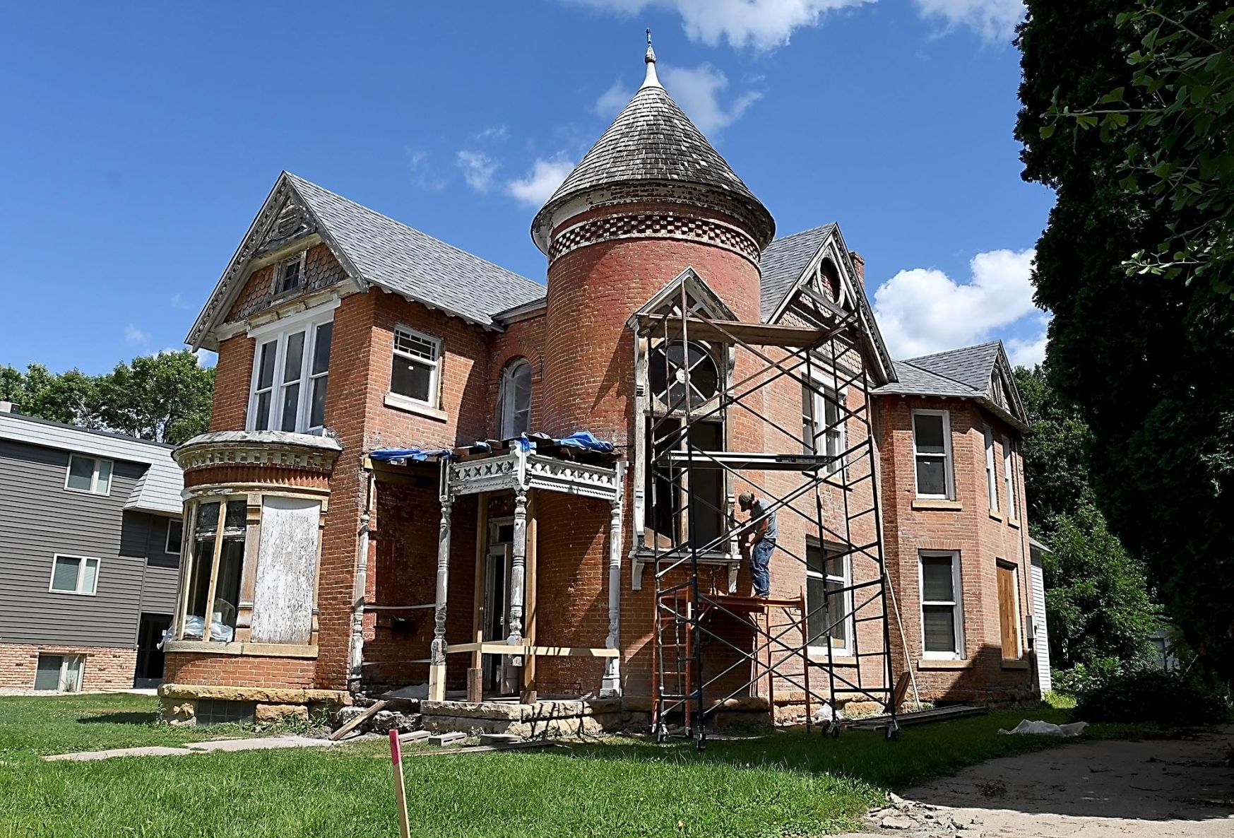 Restoring old house 2